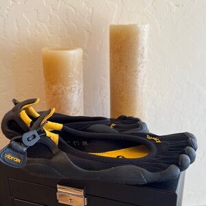 Vibram Black and Yellow Toe Shoes